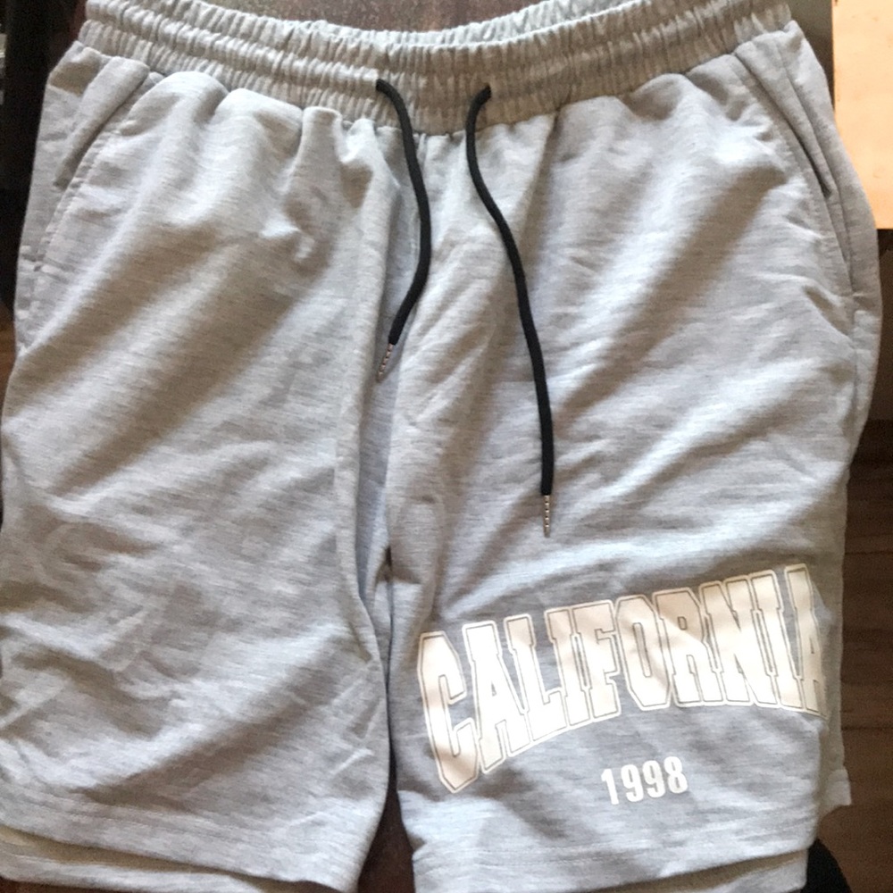 ROMWE shorts Grey California